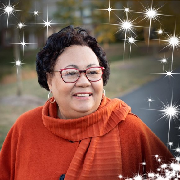 Meet your Posher, Joyce - Picture 1 of 1